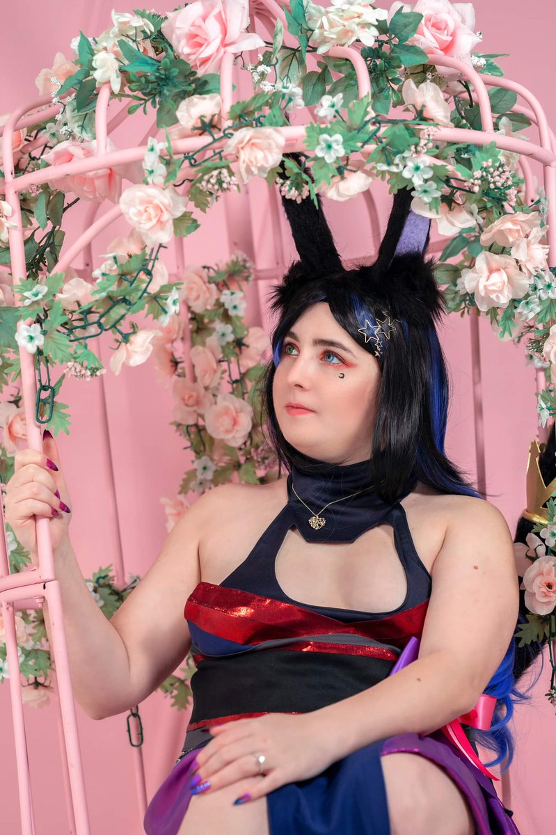 SashkinzTV's tweet photo. Waifu Wednesday with my very own Vtuber 💜💙
Photographer: @LXE_photo
Contacts: @askUNIQSO
#cosplay #cosplayer #photooftheday #cute #curvy #lxephoto #sashkinz #waifuwednesday #waifu #twitchstreamer #gamergirl #gamer #cabbit #cabbitvtuber #vtuber #vtuberstudio #sassy #badass https://t.co/2pZeZh1hgy