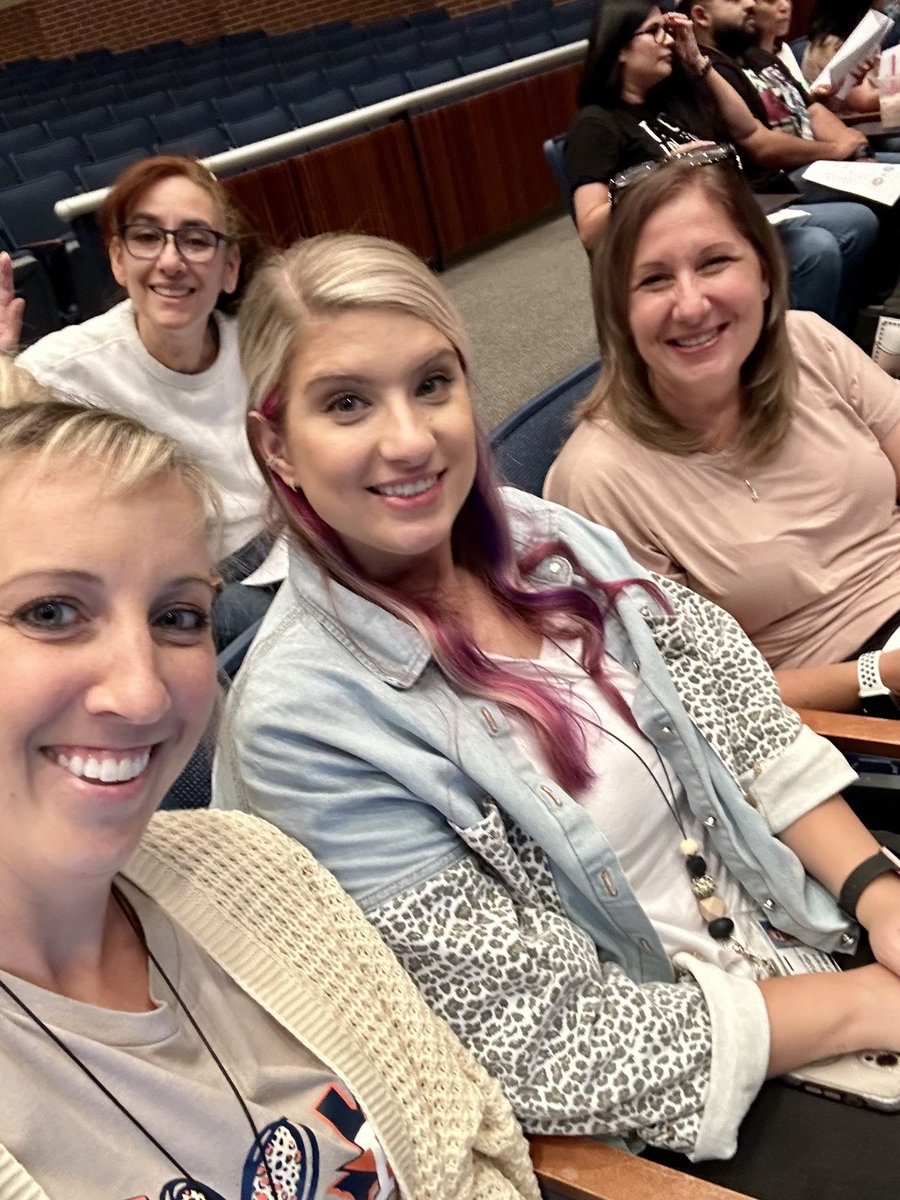 Mrs_AndersonYea's tweet photo. Learning & Growing 🧠🍎📚
#FirstGradeTeam #DreamTeam #PK1powerup #BringTheMagic #TogetherWeSwarm @CFISDPK1 @CyFairYeager @tylerhartCyFair @Ms_Margreiter @Eastendjoy @YouKnowMe_MrsB @Caro_yeager @MelissaAnciso @ebannahan @mbarr552 https://t.co/IhS7Bp0iWH