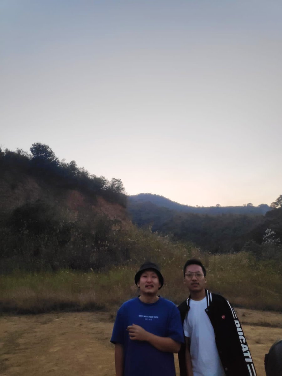 CheimungKs's tweet photo. I miss you man. So long Goodbye. You will always be in my heart. @lansing
.
.
#Missing #FRIENDS4EVER #Brotherhood https://t.co/gYE3FYi5kR