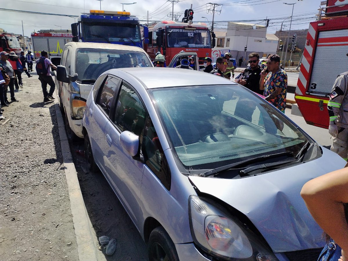 Iquique_Alerta_ tweet picture