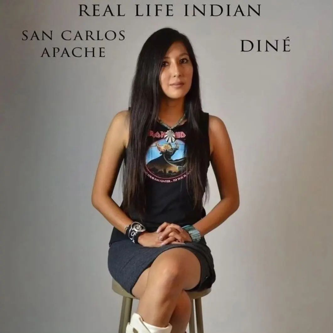native_lovers_'s tweet photo. Native American Beauty 😍 https://t.co/cekdZeqnle