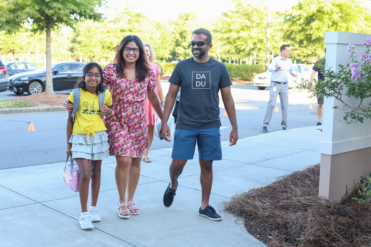CalvaryCLT's tweet photo. First day of the school year for Calvary Christian Academy!📝📚🍎 We love seeing all these smiling faces on campus and pray they have a great year.

#calvaryclt #calvarychristianacademy #firstday2023 #firstdayofschool https://t.co/eXtRwsNGg4