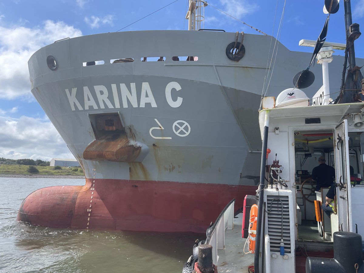 The tug MT 'Derwent' assisting MV Karina C into Port. 
#photooftheday #workington #shipping