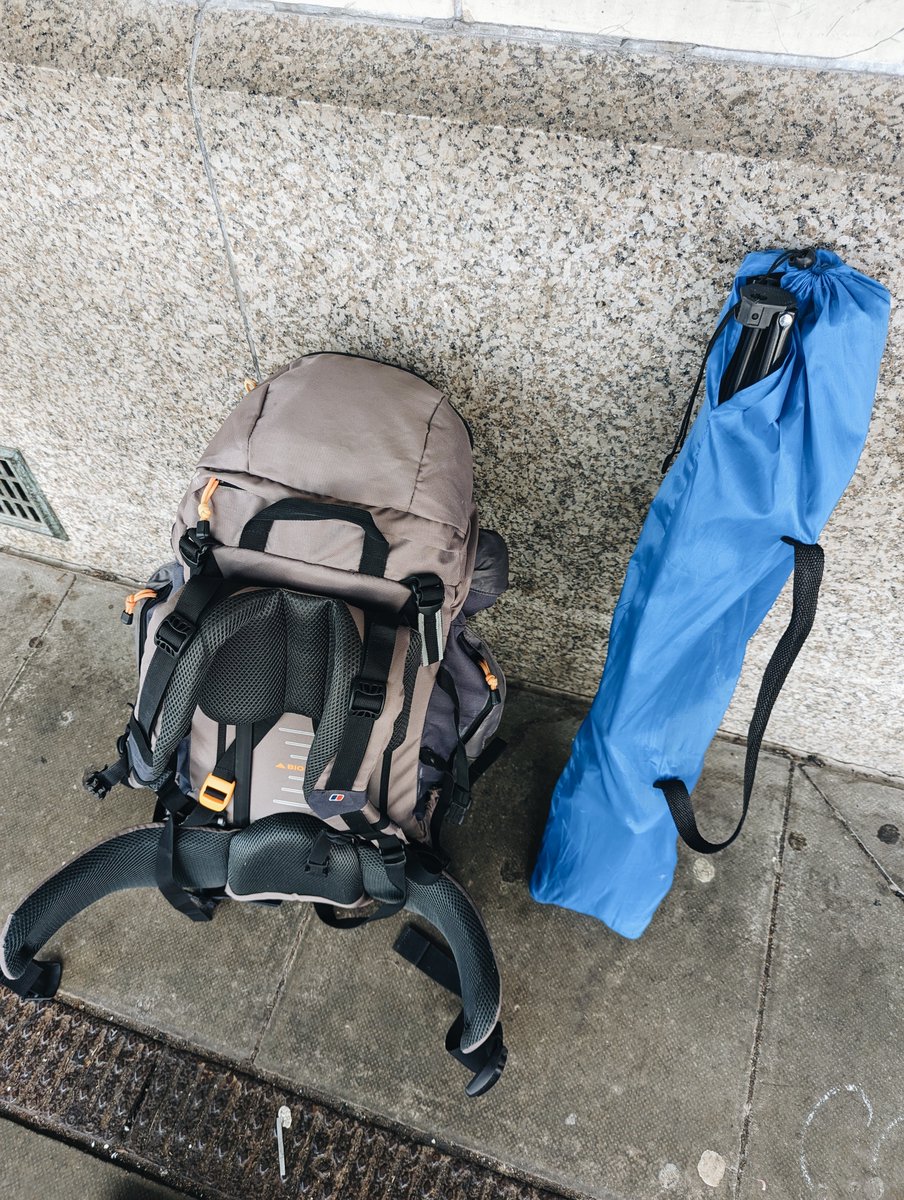 elnrpres's tweet photo. En route to @ATGFestival 🤟 new @tesseractband single is certainly a nice treat for the first leg of the journey down https://t.co/5feWVhr55x