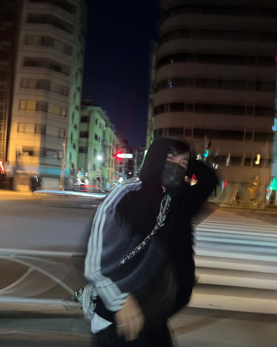 While the world catches its Z's, I'm out here, never too weary for another late-night stroll. This round, I'm sharing some candid street snaps that might be a tad blurry but capture the core of these city-lit moments. Believe it or not, this is my newfound hobby in the making.