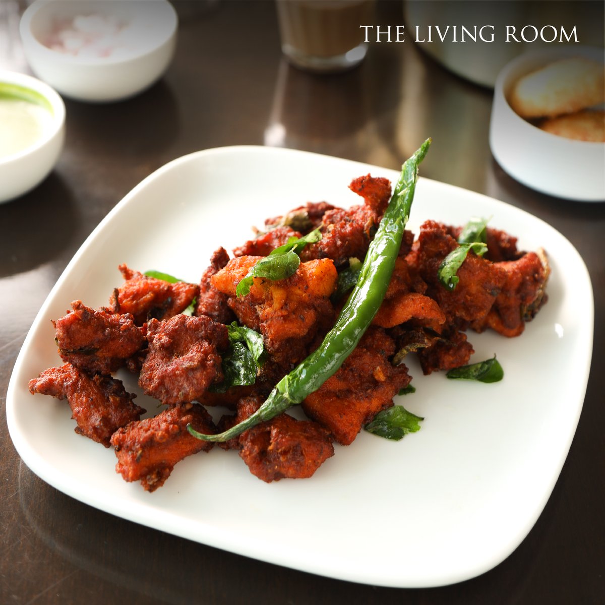ParkHyattHyd's tweet photo. A delightful array of snacks that perfectly complement the cloudy monsoon ambiance.
Experience the "Monsoon Bites".

Call now for reservations.
+91 77022 02599 or +91 7702202517 or 040 4949 1200

#MonsoonBites #Pakora #chickenpakora #mirchibajji #Tea #Chai #Hyderabad https://t.co/qZB55e8lsj