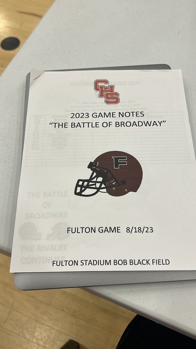 You know it’s game week when the game notes hit the desk!!! Thank you <a href="/TPHeels/">Tony Patterson</a>