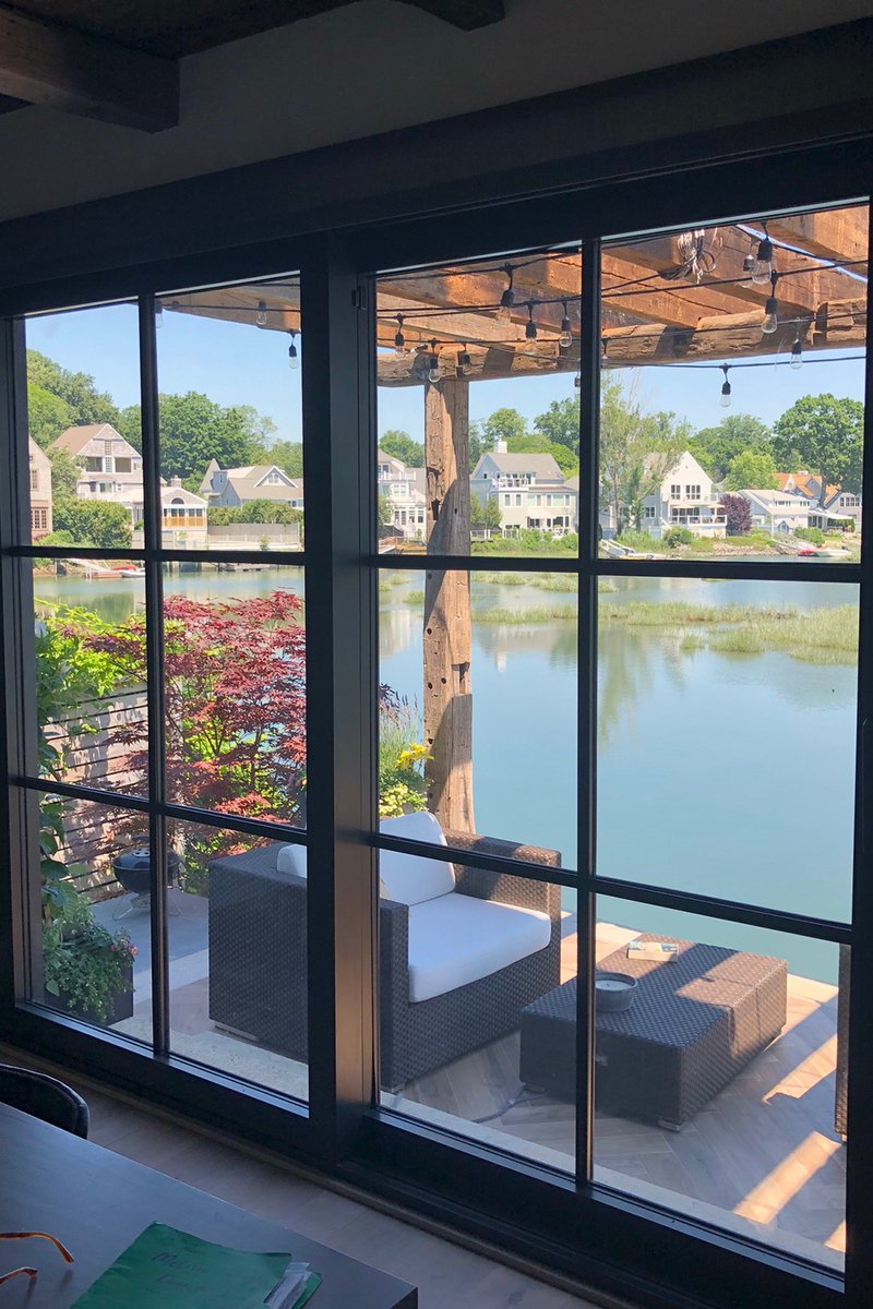 There's nothing better than lakeside views😍