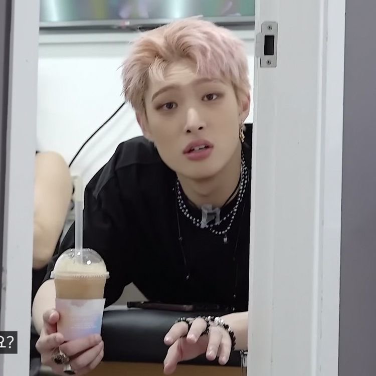minkithink's tweet photo. mingi of the day💞 https://t.co/XJ2dcZ80K0