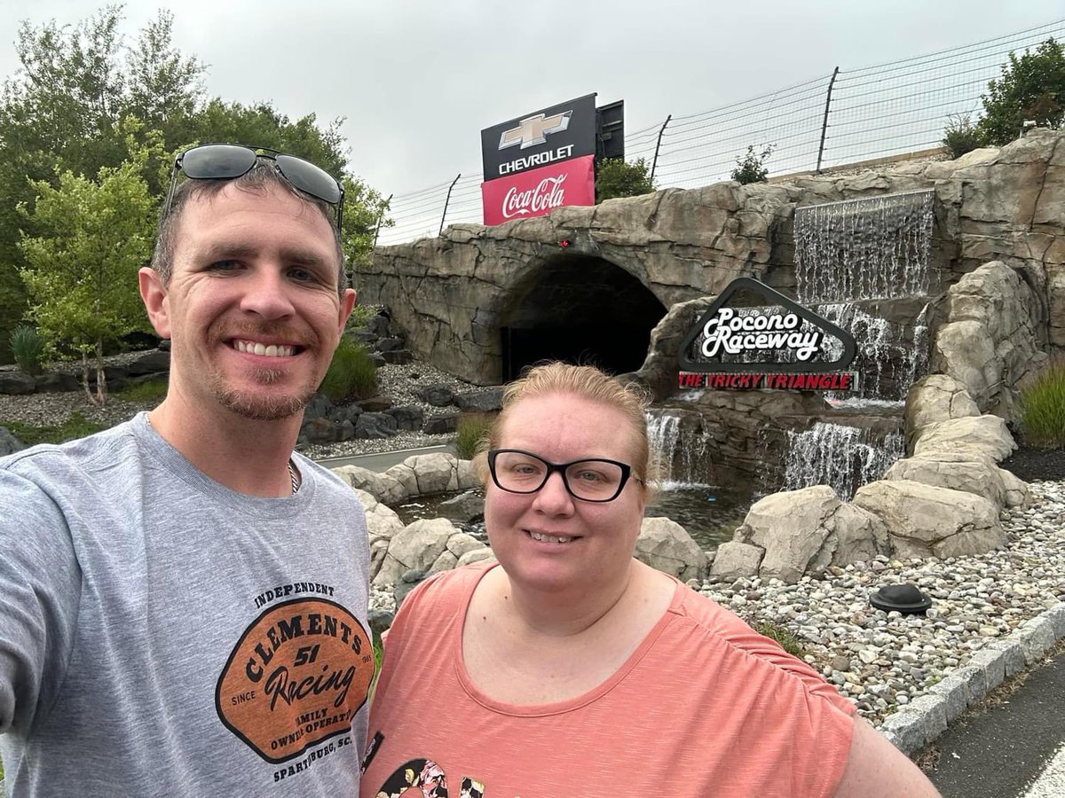 AviationPit03's tweet photo. @BuschBeer @LVMotorSpeedway @NASCAR We have been together 14 years and this would be an awesome experience to get married at the race track #BuschPitstopWedding #contest https://t.co/jeA6LCObSf