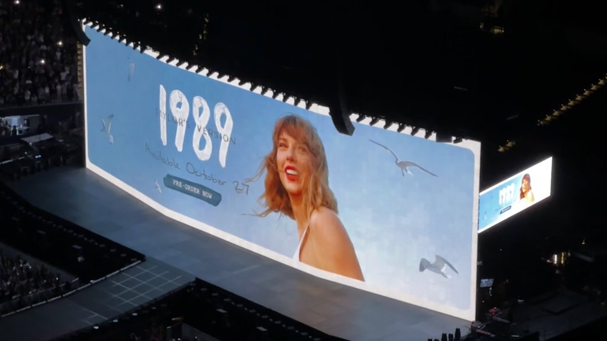 noahlevy13's tweet photo. This was a week ago???? I feel like I’ve lived 40 lives since then but I also feel like I just got home from LA yesterday https://t.co/m5Ab1H5fPs