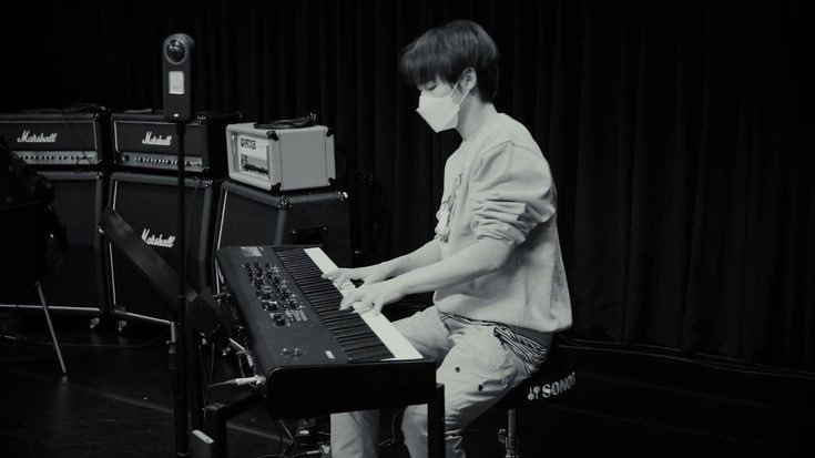 วงนี้ขึ้นกี่ทุ่มคะ  อยากไปฟัง