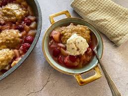 atelier_ideal's tweet photo. Habe gerade zum ersten mal vom kanadischen Rezept Grunt gehört. Teigige Klöße gedämpft in Obstsauce. Werde ich mal probieren. One Pot Gericht https://t.co/5zTGNeTdZB