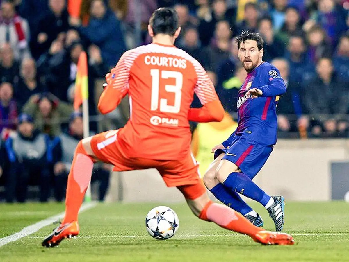 SemperFiMessi's tweet photo. Courtois literally let Messi in through his legs 😁 https://t.co/7qG41mJCYD
