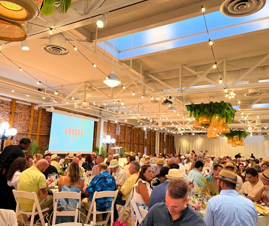 Absen_Inc's tweet image. Overjoyed by our time at the Exertis Almo NSM! 🌟 It was a privilege to share insights with their exceptional team. Thanks to Exertis Almo for the warm welcome and stronger partnership. Here’s to more success in the future! 👏🤝 #ExertisAlmoNSM #AbsenInc #ProAVTech