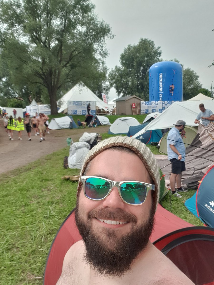 Posé au camping pour 5 jours !

Let's fucking gooooooo

APÉROOOOOO !

#Festival #FestivalVibe #CampingVibe
#CabaretVert #CabaretVert2023