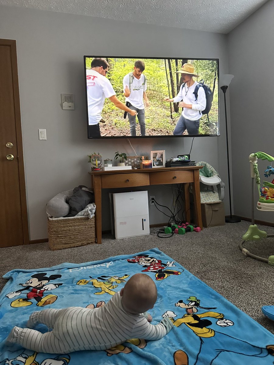 devoncstock's tweet image. Turns out the kid likes @MrBeast