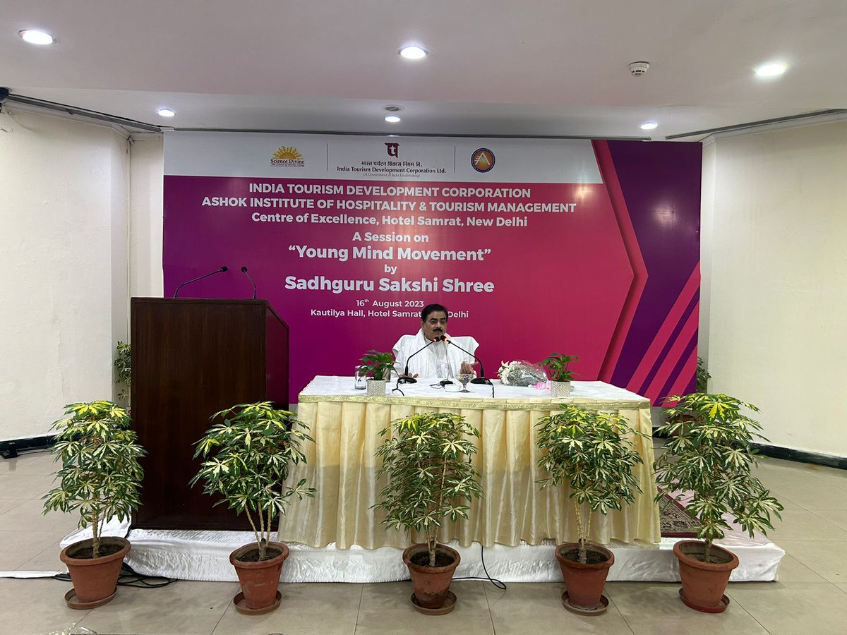 itdc_theashok's tweet photo. Shri Ajay Bhatt, Hon'ble Minister of State for Tourism and Defence graces the  AIH&amp;TM, ITDC  session '#YoungMindMovement' held at  #HotelSamrat. A beacon of spiritual wisdom, Sadhguru Sakshi Shree, enlightened on inner journey of #reflectionandgrowth.

 #aihtm #IncredibleIndia https://t.co/K7zaAkW4Sd
