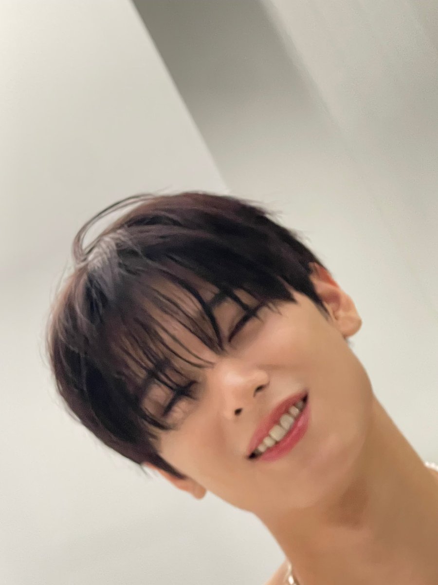 loverjuyeon's tweet photo. the first time i saw juyeon was in fbss and the clip that i saw was him smiling like this. and ive been in love since then https://t.co/EGJgyPLXO0