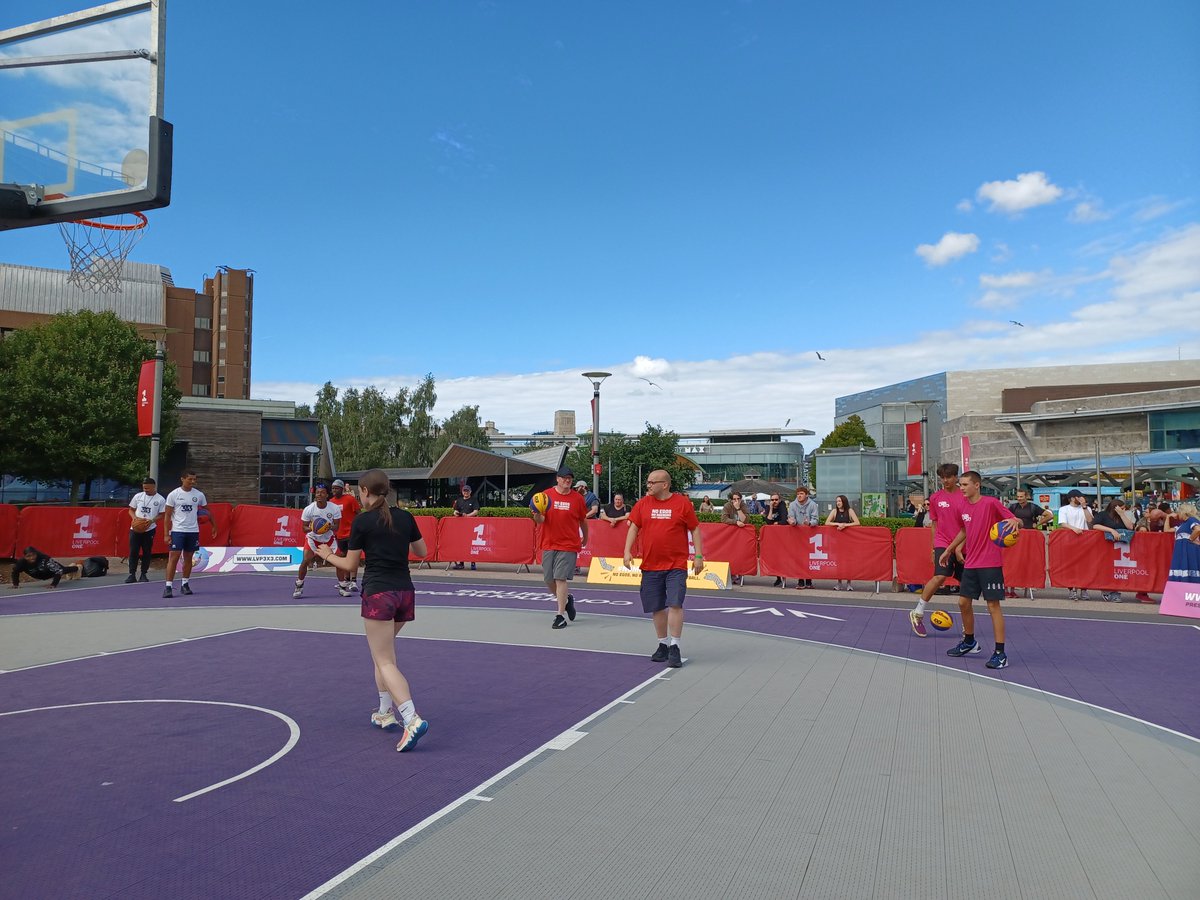 MerseysidePCC's tweet photo. Amazing atmosphere here @Liverpool_ONE at the first day of the inaugural LVP 3x3 #basketball tournament 🏀

The energy &amp; enthusiasm is just fantastic to see. So pleased that through our @MerseysideVrp we can offer great opportunities like this for young people across #Merseyside. https://t.co/tendFq3y4G