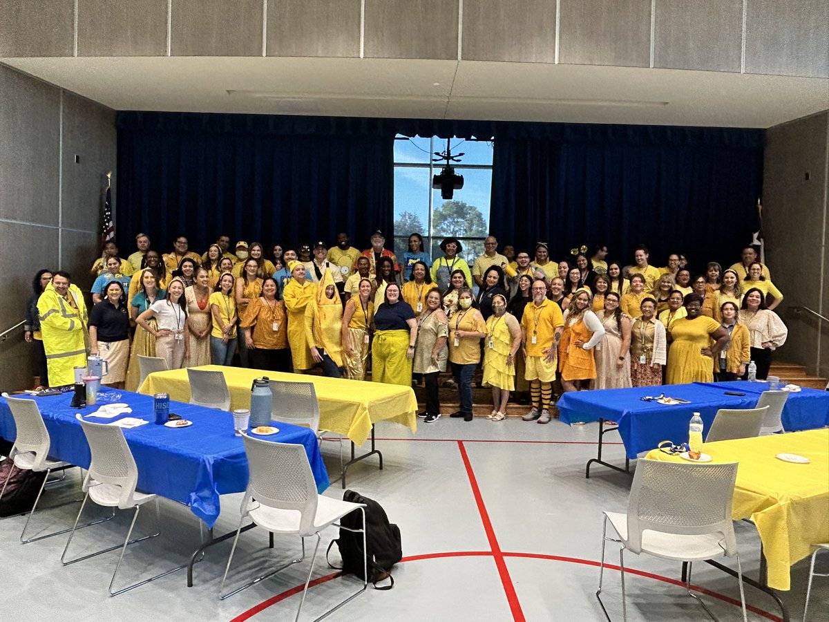 Braeburn Elementary (@braeburn_hisd) on Twitter photo Braeburn Bobcats ready for Convocation! #GoForTheGold <a href="/HISD_West/">🚨 This page is no longer active! 🚨</a> <a href="/MsAmandaRodgers/">Amanda Rodgers</a> <a href="/HoustonISD/">Houston ISD</a> Braeburn Bobcats ready for Convocation! #GoForTheGold <a href="/HISD_West/">🚨 This page is no longer active! 🚨</a> <a href="/MsAmandaRodgers/">Amanda Rodgers</a> <a href="/HoustonISD/">Houston ISD</a>
