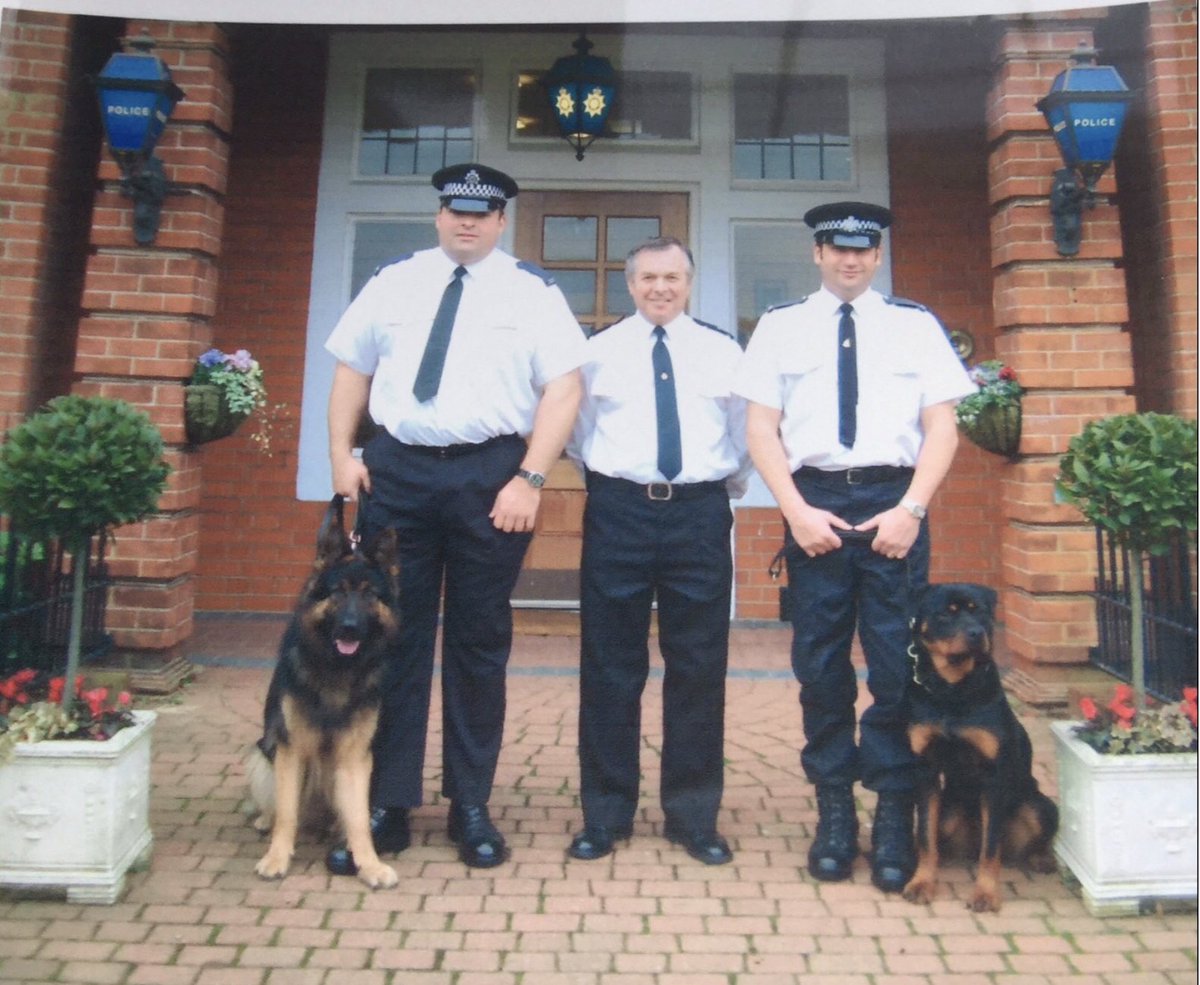 From a time when @BTPDogs had own Dog Training School at Tadworth 1/ Ian Johnston best CC @BTP ever had 2/Left PS John Palmer Dog Section towards end of career attached to MPS Dog School when Tadworth closed @RailDogsFund @AssociationRPDs @The_NFRSA @BTPolFed @MA_PurplePoppy