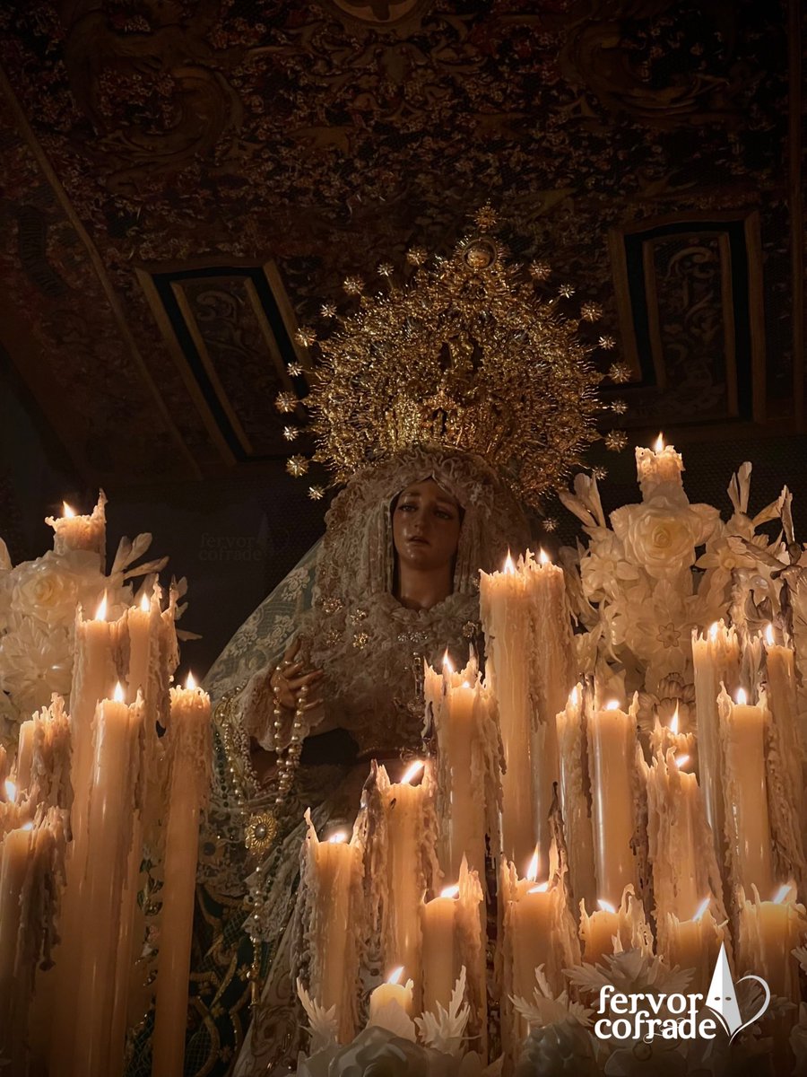 María Stma. De la Esperanza | Juan Martínez Cerrillo (1946)

<a href="/EsperanzaHdad/">Hermandad de la Esperanza</a> 
<a href="/bdmlaesperanza/">B.M. LA ESPERANZA</a>