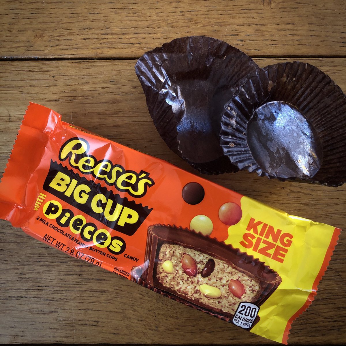 CoachSander's tweet photo. 19,5 uur onderweg. Uurtje later koffer leeg-/opgeruimd!
‘k Vind dat’k een Big Cup #Reeses verdiend heb… 🤣🤣🤣

PS M’n Instagram is gehackt: geen DM openen!

#myview #optijd #USfam23 #mijnzomer23 #MeadowsofDan (#Virginia) > #Charlotte > #Atlanta > #Amsterdam > #Eindhoven @KLM https://t.co/psJaJS3CbO