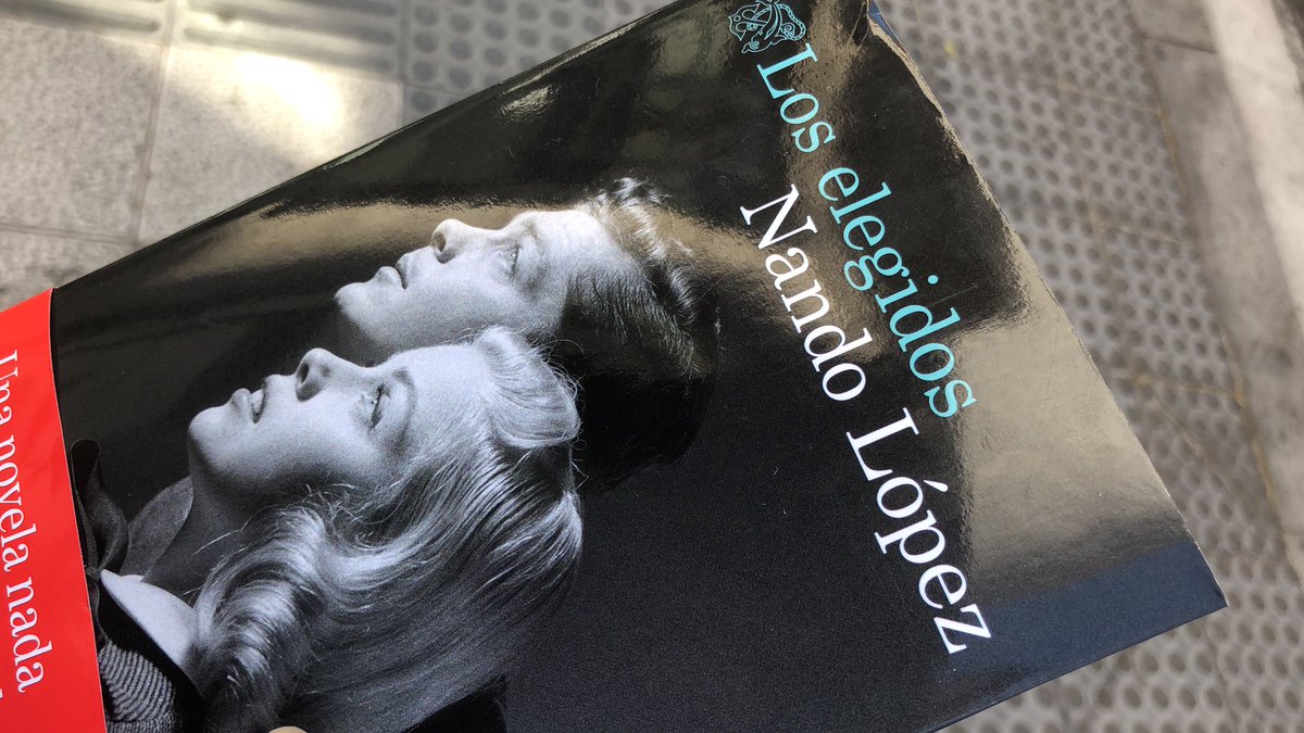 danibuu's tweet photo. Me animé a leerá @Nando_Lopez_ por algunos comentarios de alumnos que se animaban a leer. Y ahora su último libro me está encantando https://t.co/bVHxW3kYuQ
