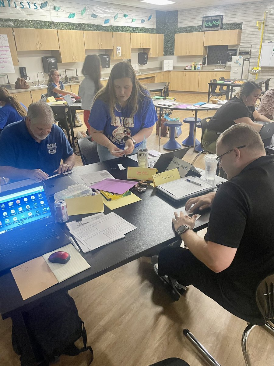 Shawn Flores (@sprennt) on Twitter photo Dickinson 5th grade science “rockstar”teachers working on curriculum <a href="/DISDSciencePK_5/">DISDSciencePK-5</a> <a href="/dunbargators/">Dunbar Middle School</a> Dickinson 5th grade science “rockstar”teachers working on curriculum <a href="/DISDSciencePK_5/">DISDSciencePK-5</a> <a href="/dunbargators/">Dunbar Middle School</a>
