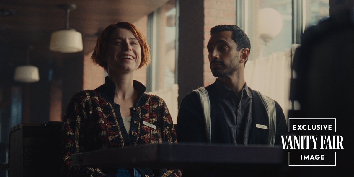 VanityFair's tweet photo. First Look: Jessie Buckley, Jeremy Allen White, and Riz Ahmed navigate a love triangle that feels both warmly timeless and terrifyingly modern in #Fingernails. 

🔗: https://t.co/5gql7Evr6x https://t.co/UdqbxeiyiY