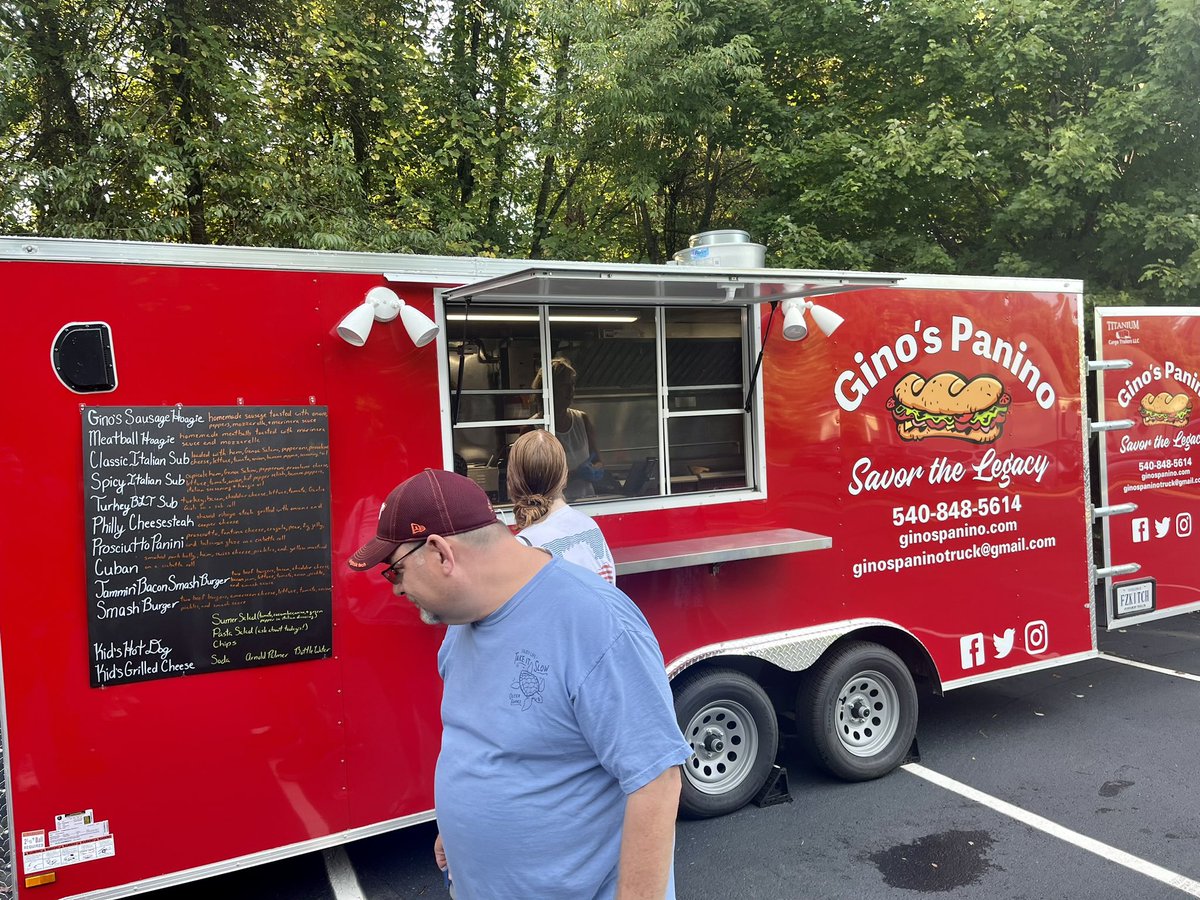 Gino's Panino tweet media