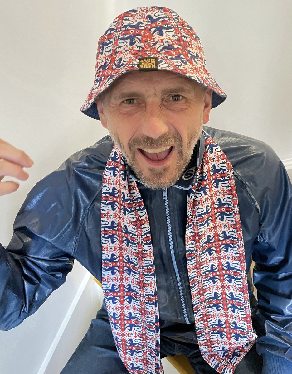 Well done to the <a href="/Lionesses/">Lionesses</a> 🏴󠁧󠁢󠁥󠁮󠁧󠁿 It might be coming home you know! ⚽️ etsy.com/uk/listing/152…
🤍❤️💙
#Lionesses #LionessesDownUnder #WorldCup #WorldCup2023 #England #englandfootball #football