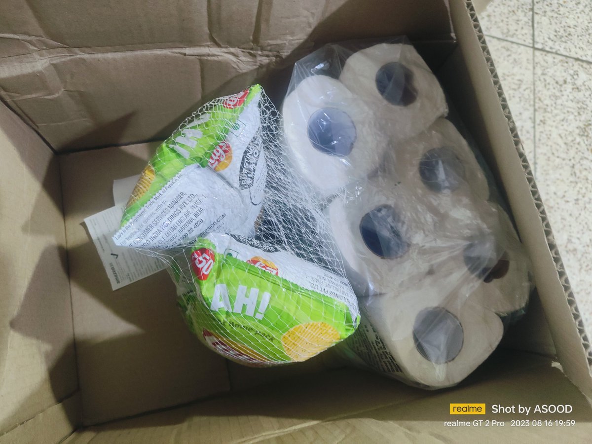 sood_ashutosh's tweet photo. @amazonIN it's for 2nd time I ordered lays pack of 3 and only rcieve 2 packs.... https://t.co/5RCuvz9SeO