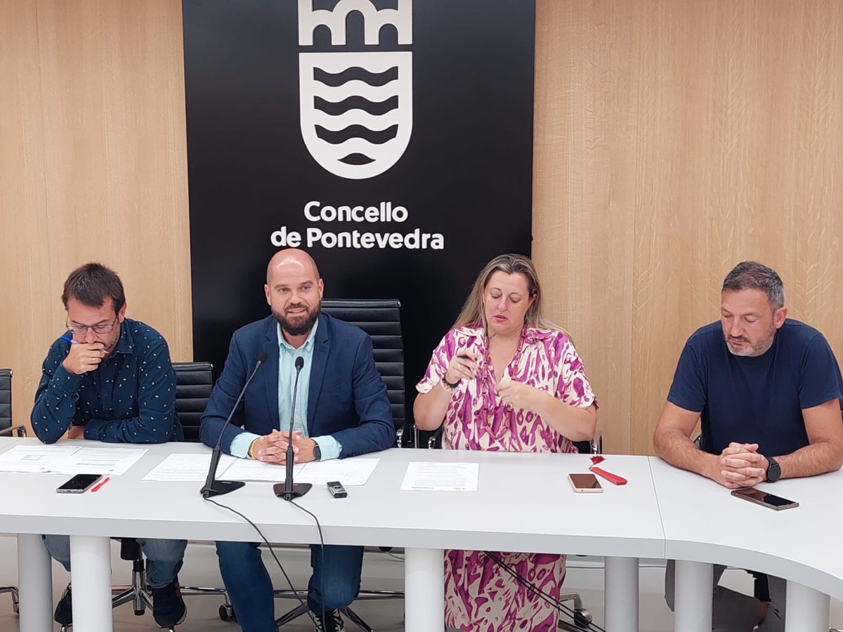 PSOEPonte's tweet photo. 🎙️ @ivanpuentes  : "É radicalmente falso que o PSOE renunciara a entrar nun Goberno bipartito. Se o alcalde quere gobernar en coalición que nos chame e que poña data e hora"

🗞️👇🏻
https://t.co/rTFd7gPVPK https://t.co/0pTaCdd4XH