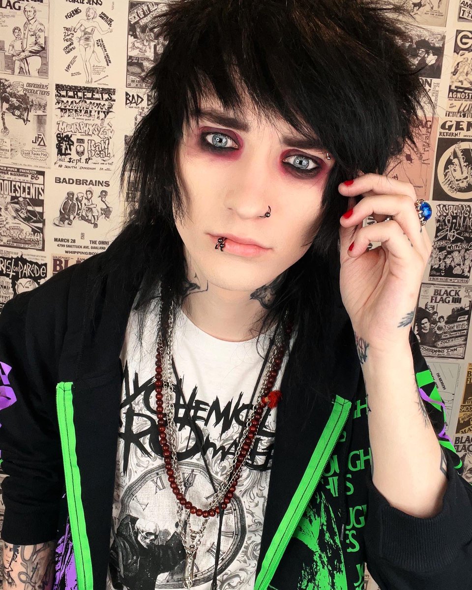 JohnnieGuilbert tweet picture