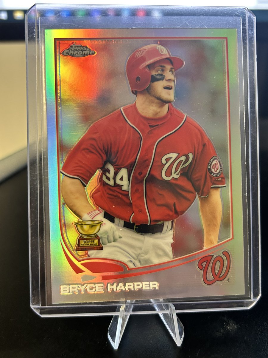 BrettW_2011's tweet photo. @cardboardbst Topps Chrome refractor - $25  
Bowman Chrome ‘11 - $25  
Call of the Captain relic /25 - $40 https://t.co/p4r1nsCyue