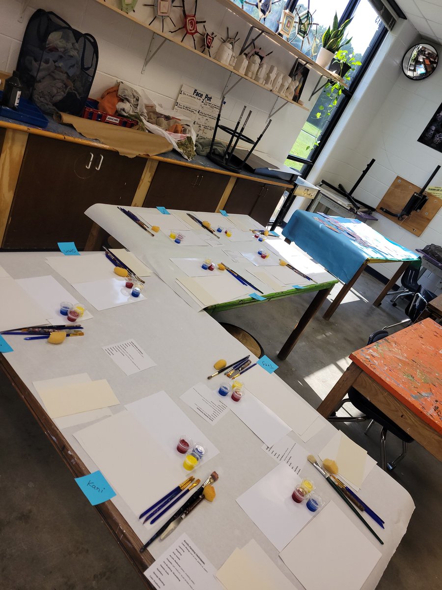 SCHS_Patriots's tweet photo. Our IB Visual Art students worked on acrylic paint techniques yesterday in class. 🎨 #ibart #schscreates https://t.co/CHBOgMc2am