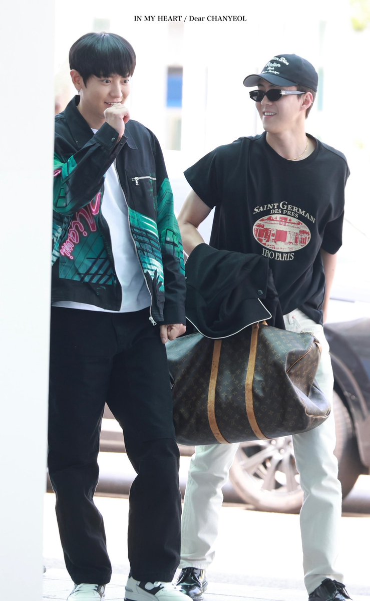 230814 #찬열 ICN / 찬열 세훈🤍

#EXO⁠ ⁠#엑소 #CHANYEOL #チャニョル  #weareoneEXO <a href="/weareoneEXO/">EXO</a>