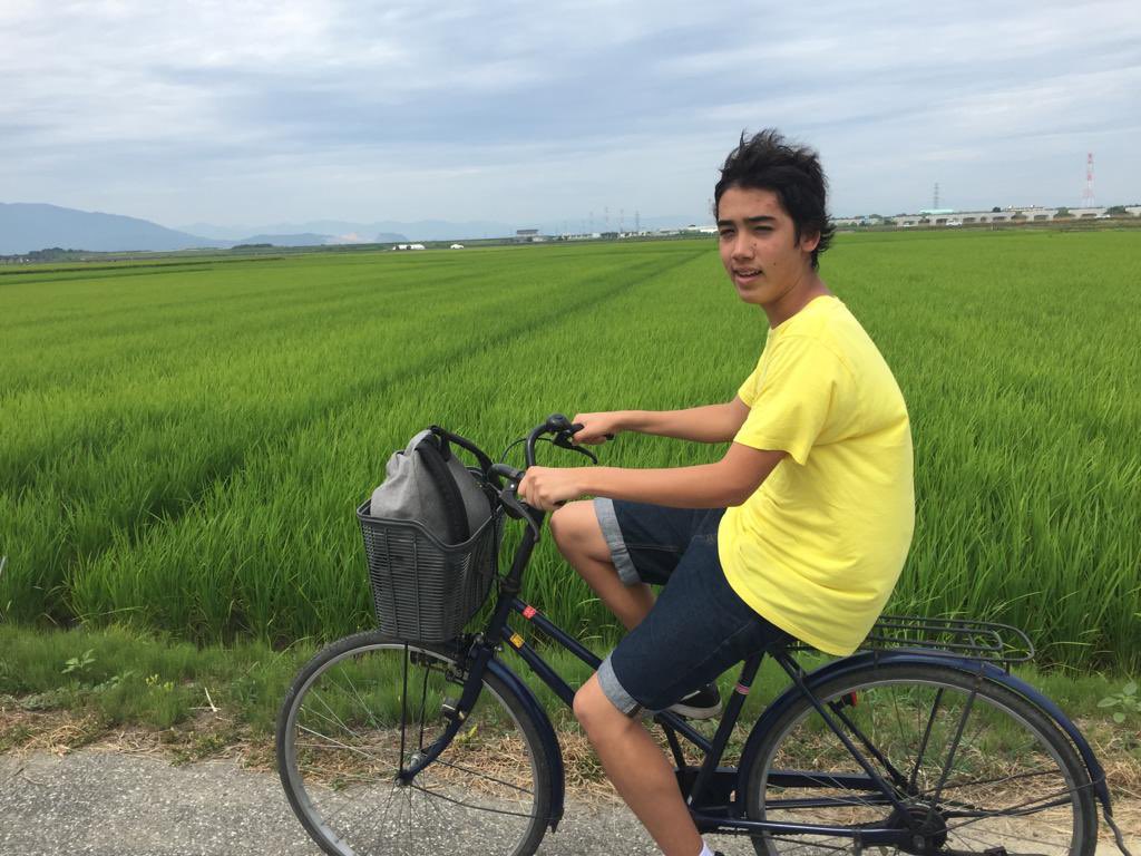 KenzoMZ's tweet photo. 道を開けろ！　俺が通るぞ😎 https://t.co/gWmRX7O1WP