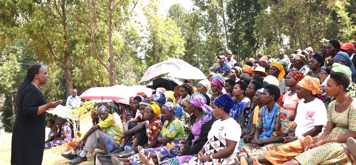 KarongiDistr's tweet photo. Uyu munsi Umuyobozi w'Akarere ka Karongi Madamu MUKARUTESI Vestine yatangije ku mugaragaro icyumweru cy' #Irangamimerere ku rwego rw'Akarere cyatangirijwe mu Murenge wa Gishyita. https://t.co/65EnNCuyQh