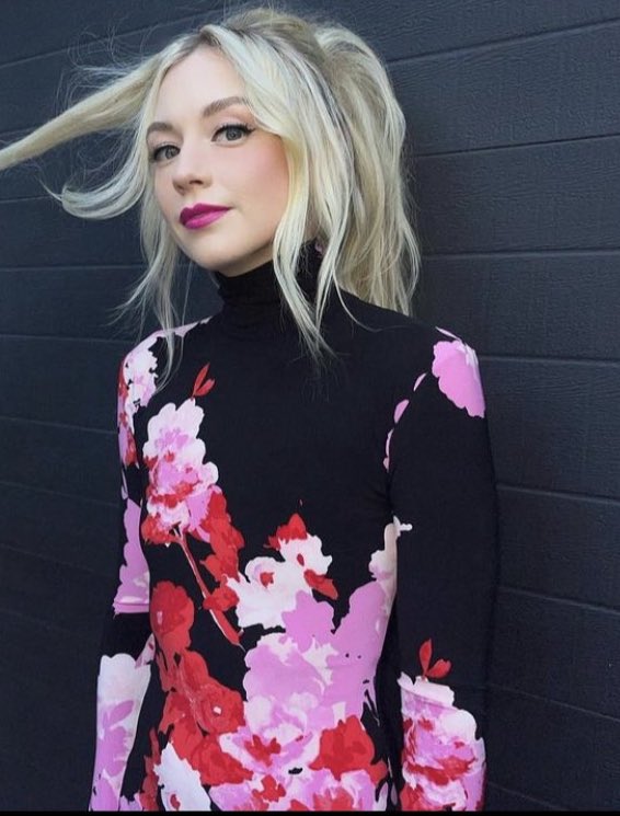 bethylthinker's tweet photo. Happy birthday pretty girl 🤩 https://t.co/4qfDsHUD6i
