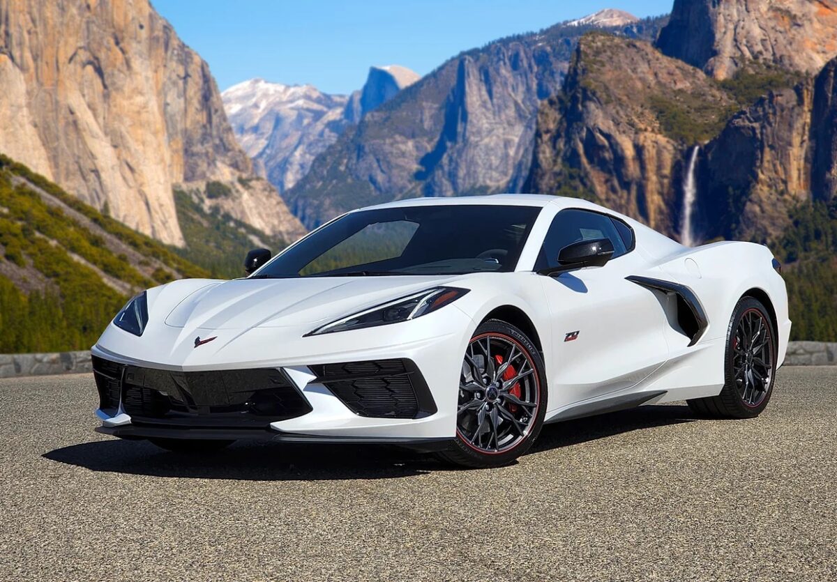 (Sponsored) It's that time of the year for Ronald McDonald House Central Valley's incredible annual #giveaway, including a chance for this 2023 #Chevrolet #Corvette #Stingray (winner chosen December 8, 2023)! Here's how to enter today: tflcar.com/2023/08/corvet…