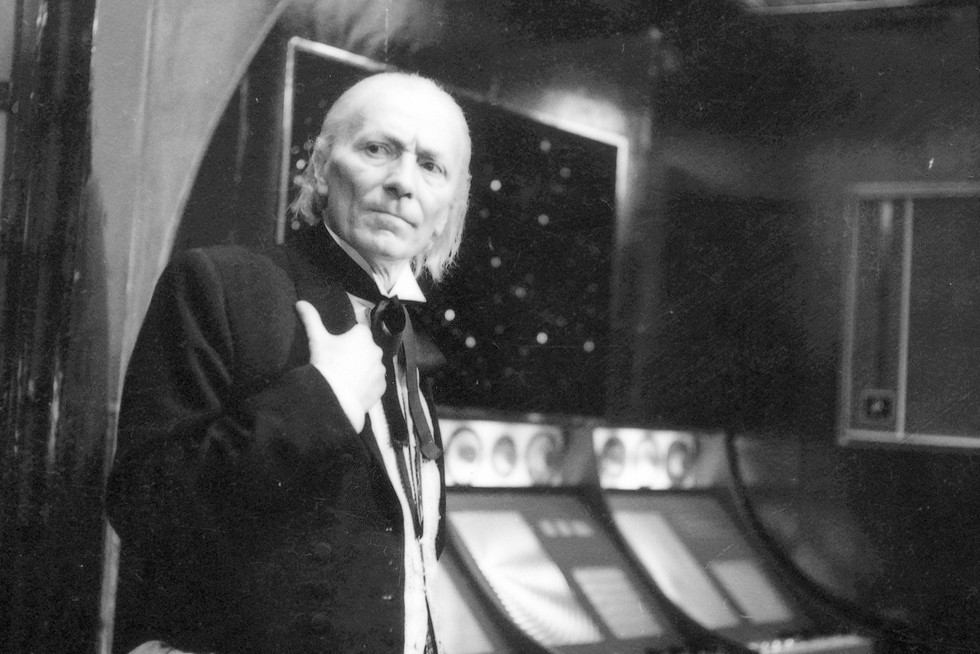 aquatics64's tweet photo. My latest Doctor Who hot take: some people talk about the "message" of the series, how it promotes kindness and love and moral goodness in the world.

And... I don't think that's really true - it's very simplistic. But there is a better message that people have missed. (1/7) https://t.co/UrKLBVn0ZV