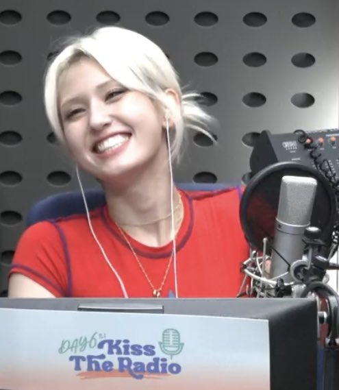 low quality somi tweet media