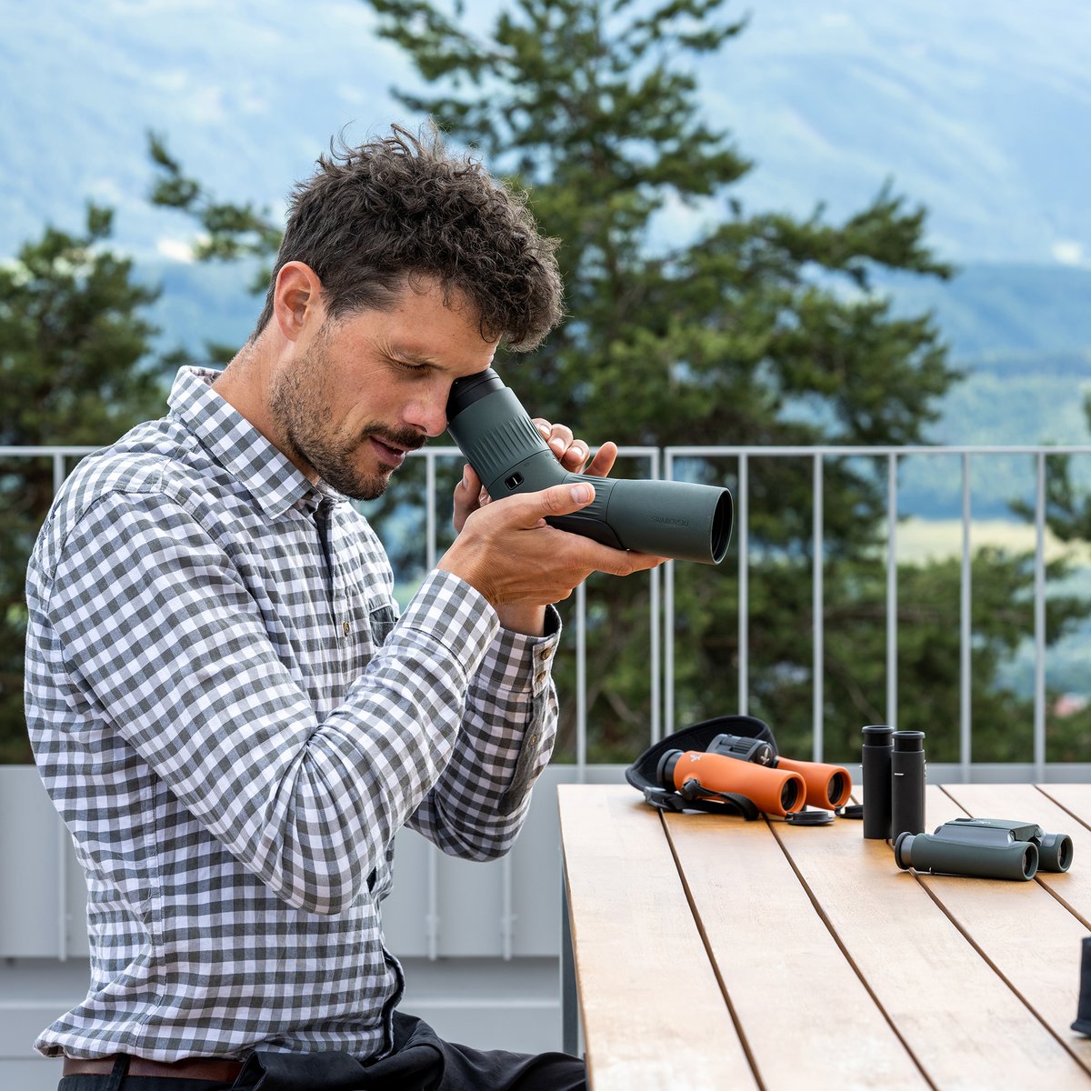 SwarovskiOptik's tweet photo. Small, handy, lightweight β letβs #thinkcompact π§‘
Find out how we pack incredibly powerful optics π into the most compact and handy devices possible π±π¦: https://t.co/zJ2w7PIXym
#thinkcompact #gobirding #seetheunseen #swarovskioptik https://t.co/JEkM408FuK