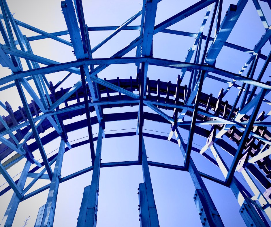 It's National Roller Coaster Day! To celebrate, please enjoy one of our favorite photos of Kingdom Coaster! 😍 Which royal coaster is your favorite? #RollerCoaster