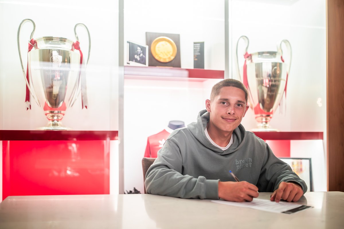 Goalkeeper Theo Avery has joined us from <a href="/mansfieldtownfc/">Mansfield Town FC</a>.

Welcome to #NFFC, Theo! ❤️