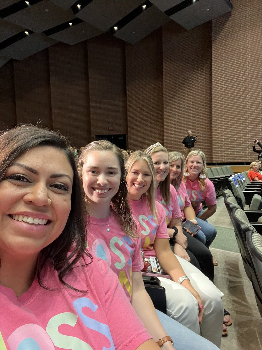 amberharry4's tweet photo. Ready for a great school year!@ClearCreekISD @mossmanelem #ccisdmoments https://t.co/IIGEjorM2j