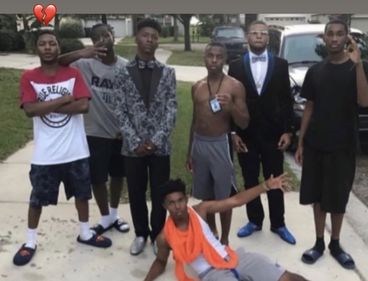 mitch4__'s tweet photo. They prolly just rappin I really got some dead friends #LLJW https://t.co/khLZgB84fn